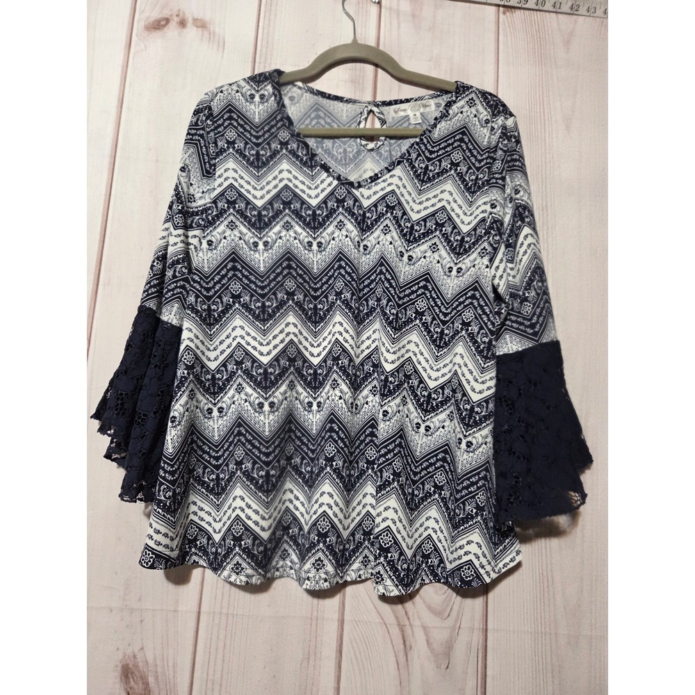 Stem & Vine Navy White Chevron Paisley Lace Bell Sleeve Blouse Top M Boho